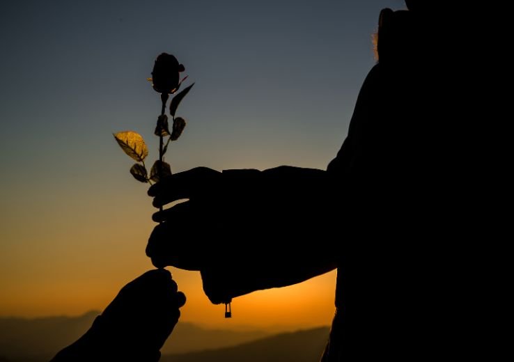 Ishq Love Shayari in Hindi